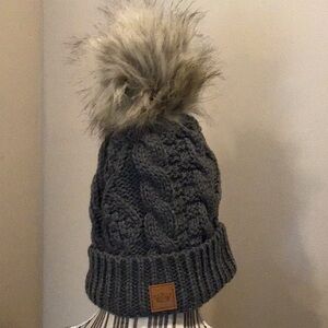 NWT Hip Chics Boutique Pom Toboggan
